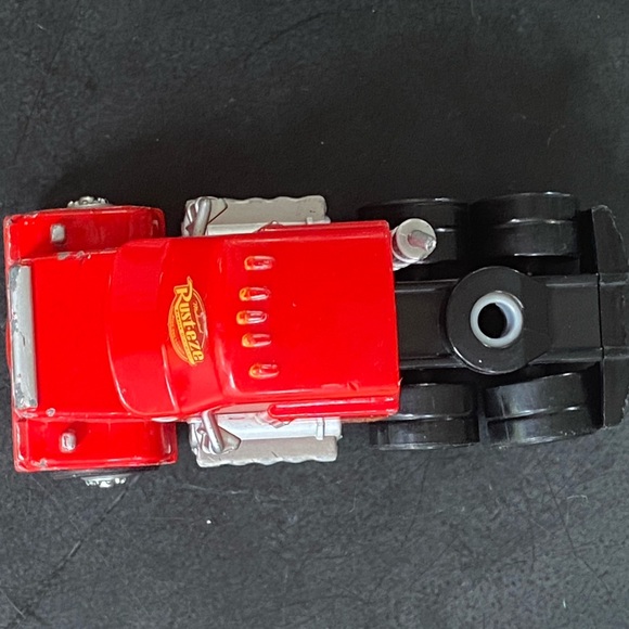 Mack Disney Pixar Cars Mack Truck 1:64 Scale Metal Die-cast Car Model Toy - Picture 6 of 7